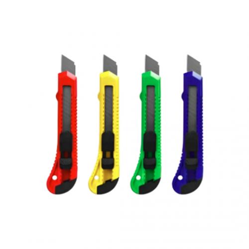 ESTILETE LARGO PLASTICO 18MM - LEONORA